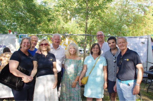 Membres du Rotary avec monsieur le maire